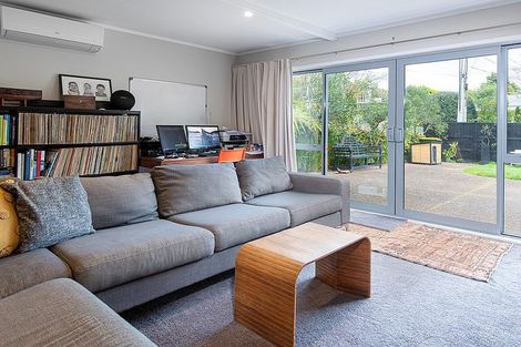 Photo of property in 4 High Street, Devonport, Auckland, 0624