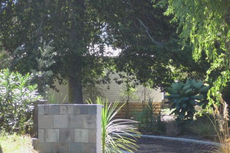 Photo of property in 116 Castor Bay Road, Castor Bay, Auckland, 0620