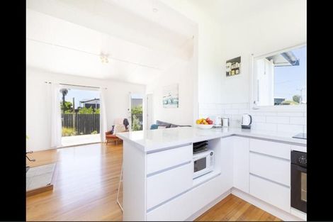 Photo of property in 126 Pukehina Parade, Pukehina, Te Puke, 3189