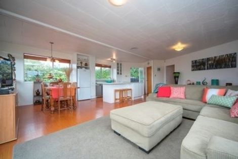 Photo of property in 91 Sunnyside Road, Sunnyvale, Auckland, 0612