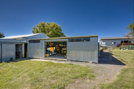 Photo of property in 32 Poukawa Road, Poukawa, Hastings, 4178