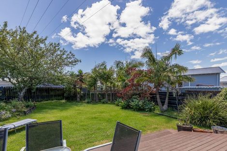 Photo of property in 2/24 Bedford Street, Te Atatu South, Auckland, 0610