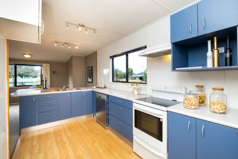 Photo of property in 12 Cormack Place, Greenmeadows, Napier, 4112