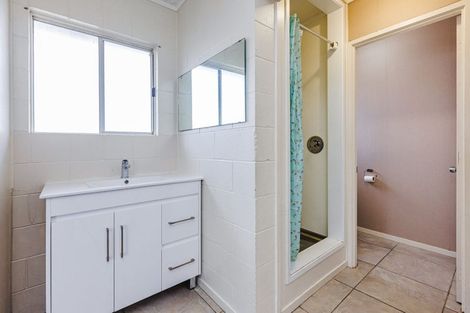 Photo of property in 4/29 South Street, Papakura, 2110