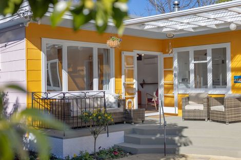 Photo of property in 22 Dale Road, Raumati South, Paraparaumu, 5032