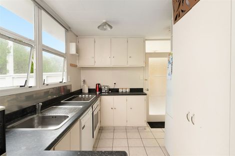 Photo of property in 4 Tahara Crescent, Mount Maunganui, 3116