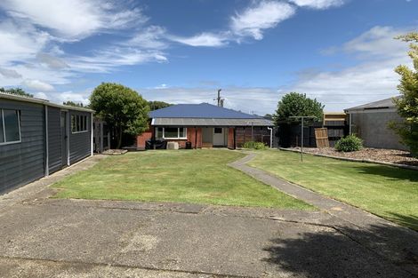 Photo of property in 12 Holloway Street, Waikiwi, Invercargill, 9810