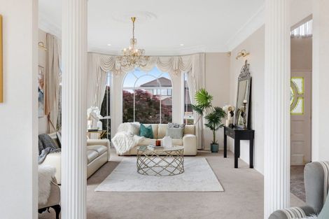 Photo of property in 35 Mccahill Views, Botany Downs, Auckland, 2010