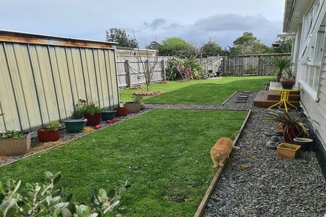 Photo of property in 59 Victoria Street, Carterton, 5713