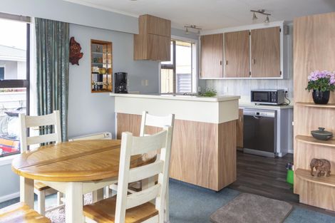 Photo of property in 73 Stuart Street, Holmes Hill, Oamaru, 9401