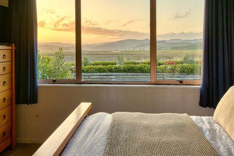 Photo of property in 1/382 Main Road North, Bay View, Napier, 4104