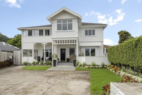 Photo of property in 55 Vivian Street, New Plymouth, 4310