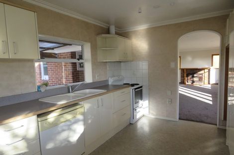 Photo of property in 65 Pleasant Road, Glen Eden, Auckland, 0602