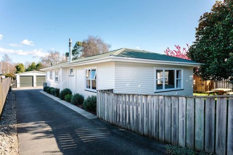 Photo of property in 17 Smith Street, Dannevirke, 4930