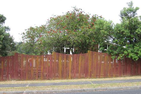 Photo of property in 83 Weatherly Road, Torbay, Auckland, 0630