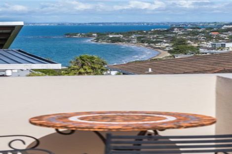 Photo of property in 1/2 Katui Street, Castor Bay, Auckland, 0620