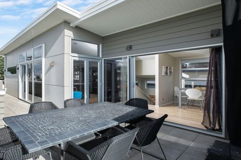 Photo of property in 12 Ocean View Road, Waihi Beach, 3611