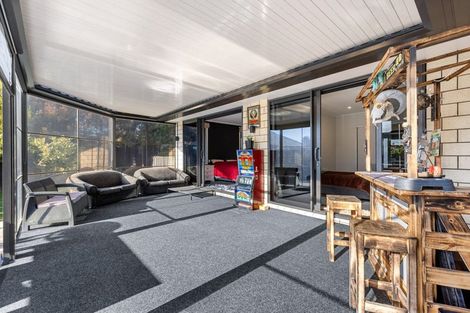 Photo of property in 7 Shillingford Boulevard, Rolleston, 7615