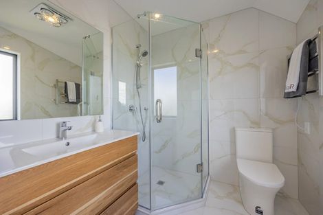 Photo of property in 8/8 Sheehan Road, Te Atatu South, Auckland, 0610