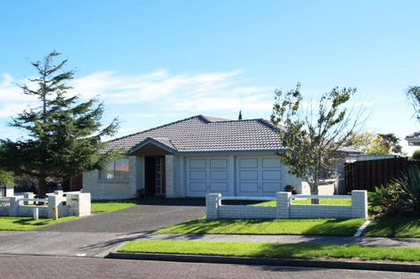 Photo of property in 1/9 Crescent Hills Court, Northpark, Auckland, 2013