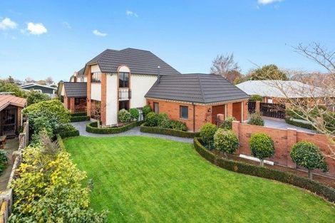 Photo of property in 6 Hinton Place, Rangiora, 7400