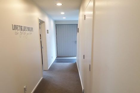 Photo of property in 24 Cresswell Place, Johnsonville, Wellington, 6037