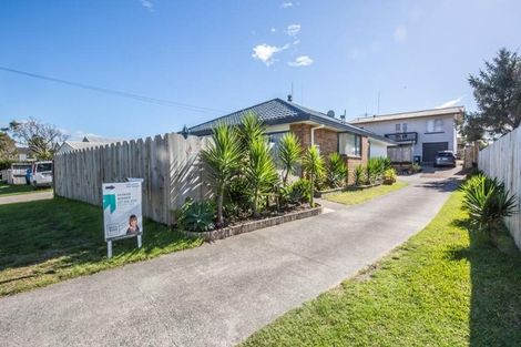 Photo of property in 67a Simpson Road, Papamoa Beach, Papamoa, 3118