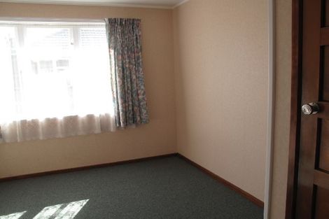 Photo of property in 27 Auburn Avenue, Upper Riccarton, Christchurch, 8041