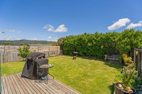 Photo of property in 6 Redwings Close, Whitianga, 3510