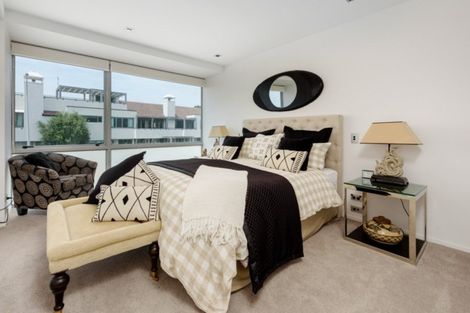 Photo of property in 4/50 Marine Parade, Mount Maunganui, 3116