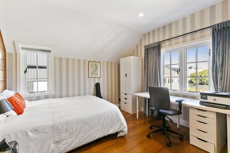 Photo of property in 43 Pirie Street, Mount Victoria, Wellington, 6011