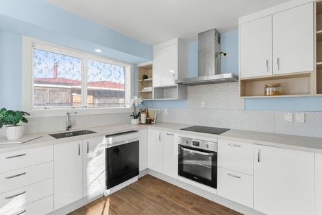 Photo of property in 63 Denise Crescent, Hornby, Christchurch, 8042