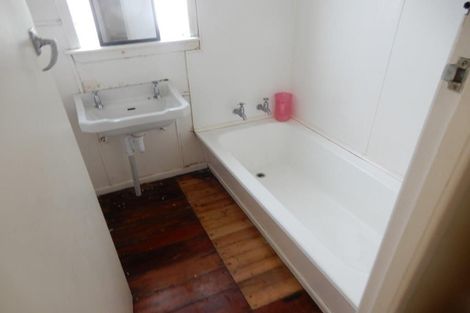 Photo of property in 15 Argyle Street, Hawera, 4610