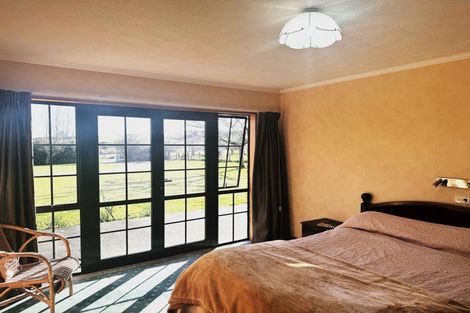 Photo of property in 221 Titiroa Pine Bush Road, Waimahaka, Wyndham, 9891