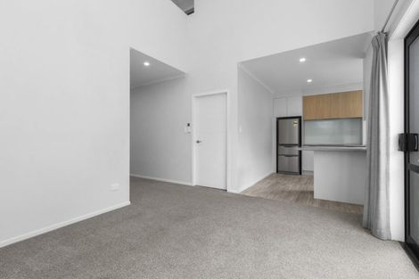 Photo of property in 2/27 Seddon Road, Frankton, Hamilton, 3204