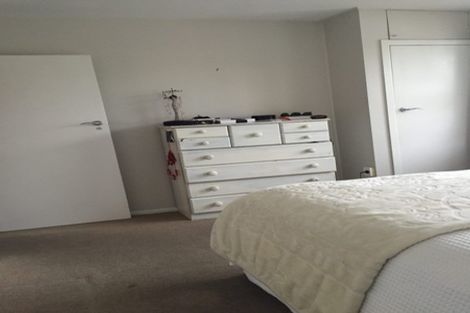 Photo of property in 176 Centaurus Road, Saint Martins, Christchurch, 8022