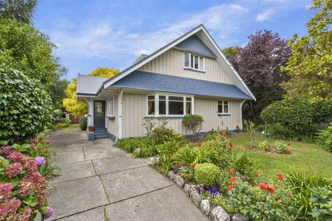Photo of property in 36 Saint Martins Road, Saint Martins, Christchurch, 8022