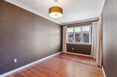 Photo of property in 2 Warwick Street, Balaclava, Dunedin, 9011