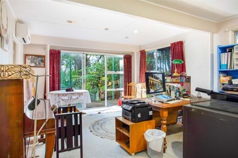 Photo of property in 6a Puketitiro Street, Glen Eden, Auckland, 0602