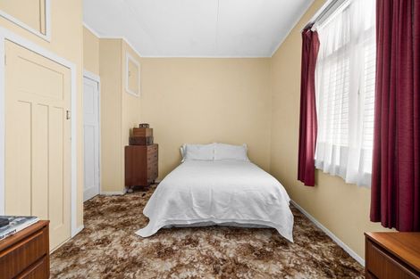 Photo of property in 135 Vigor Brown Street, Napier South, Napier, 4110