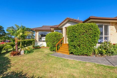 Photo of property in 1 Anchorite Way, Red Beach, 0932