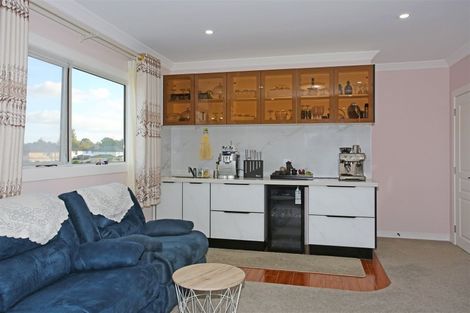 Photo of property in 15 Waitahu Rise, Pukekohe, 2120