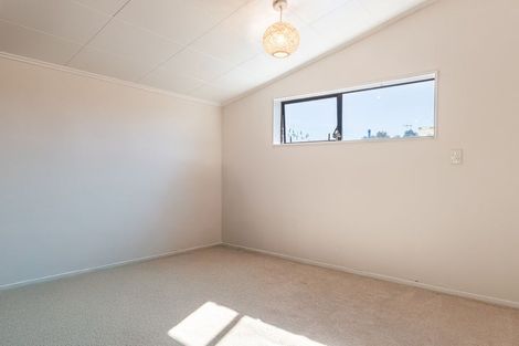 Photo of property in 13a Hadfield Place, Paraparaumu Beach, Paraparaumu, 5032