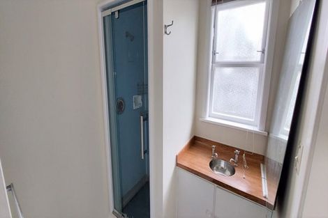 Photo of property in 88 Queenwood Road, Levin, 5510