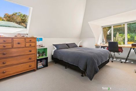 Photo of property in 15a Lower Watt Street, Wadestown, Wellington, 6012