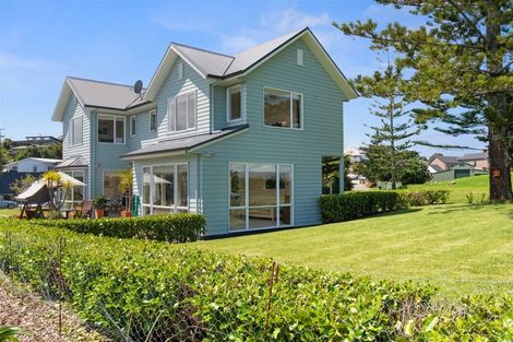 Photo of property in 4 East Point, Manly, Whangaparaoa, 0930