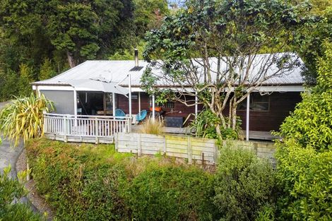 Photo of property in 35 Amber Grove, Birchville, Upper Hutt, 5018