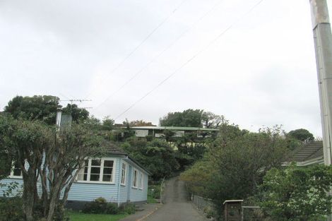 Photo of property in 8a Hinau Street, Tawa, Wellington, 5028