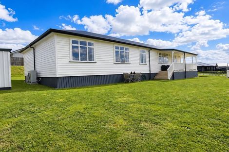 Photo of property in 21 Bragato Way, Te Kauwhata, 3710