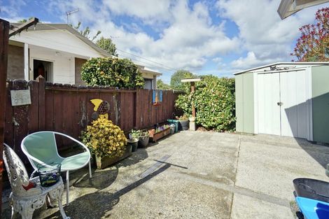 Photo of property in 14 Muir Place, Te Puke, 3119